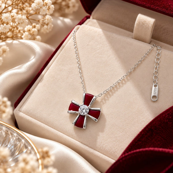 Valerose Necklace
