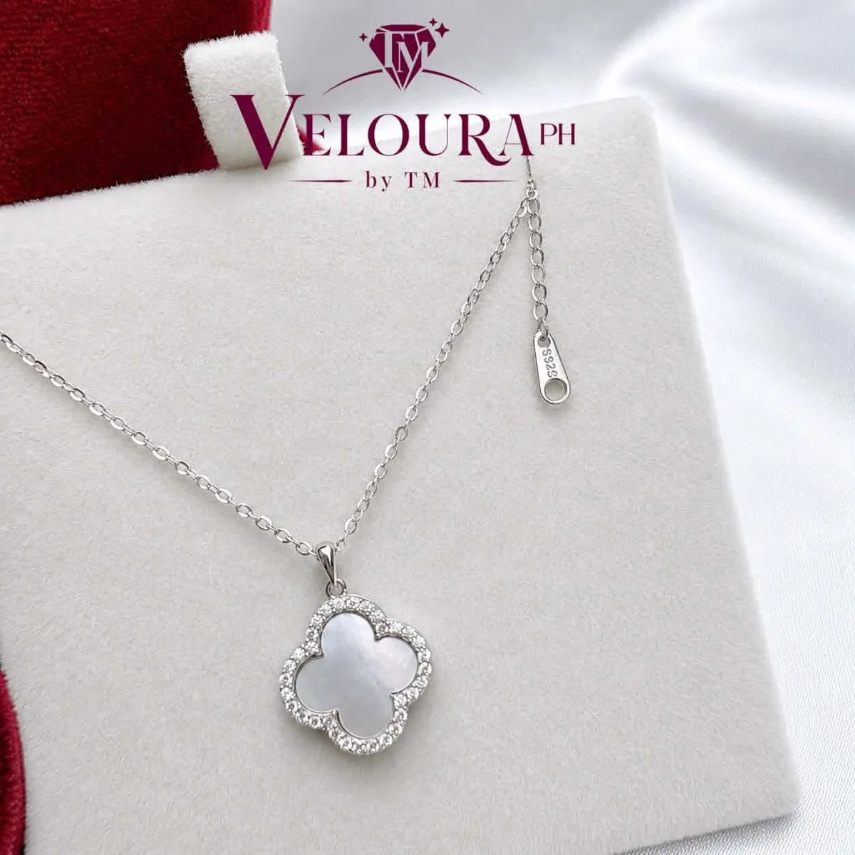 Étoile Clover Necklace — Silver Mother-of-Pearl